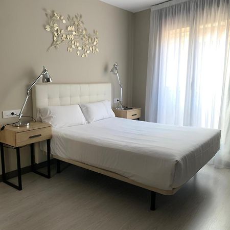 Eh - Apartamentos Heroismo Сарагоса Экстерьер фото