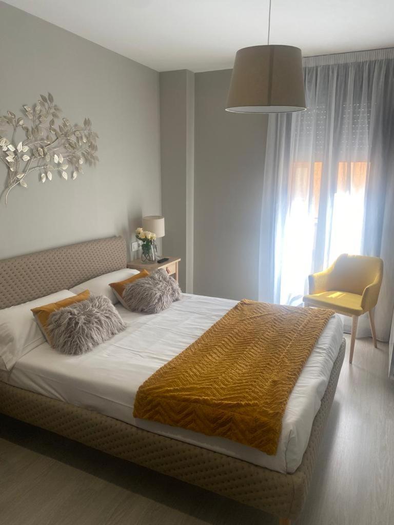 Eh - Apartamentos Heroismo Сарагоса Экстерьер фото